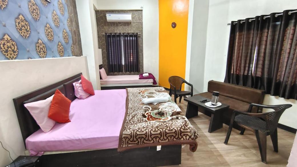 Hotel Shivanjali Palace Ujjain Extérieur photo
