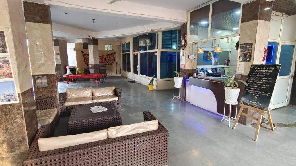 Hotel Shivanjali Palace Ujjain Extérieur photo