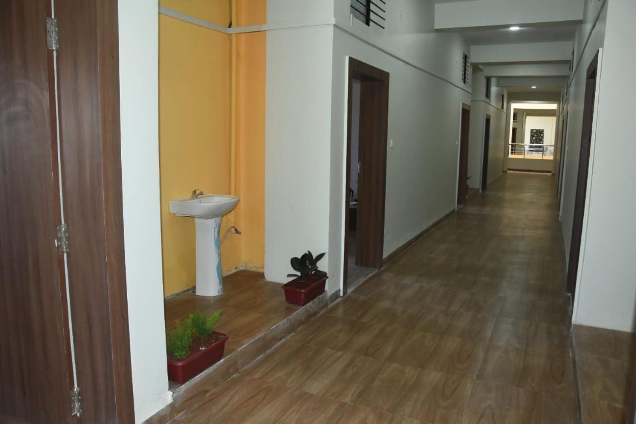 Hotel Shivanjali Palace Ujjain Extérieur photo
