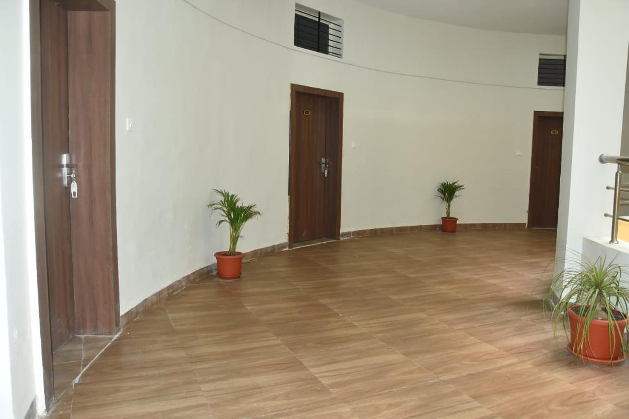 Hotel Shivanjali Palace Ujjain Extérieur photo